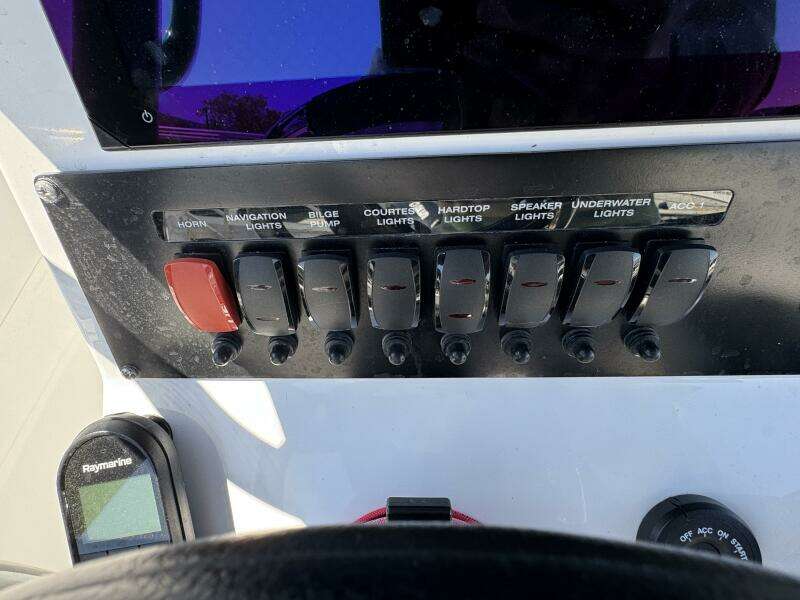 2020 Blackfin 212 CC