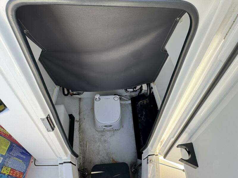 2020 Blackfin 212 CC