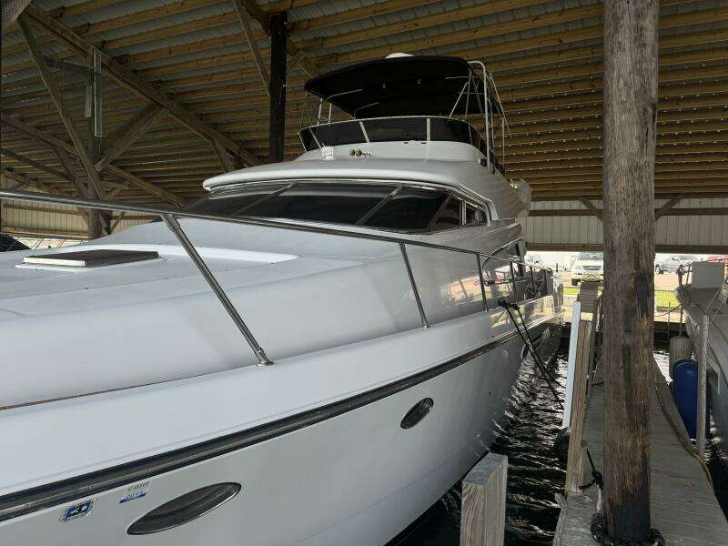 1993 Johnson 56 High Tech Motor Yacht