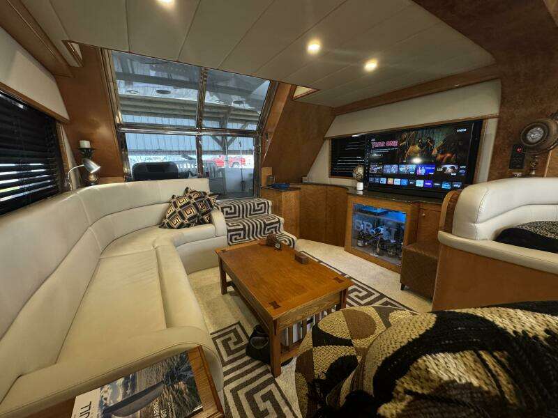 1993 Johnson 56 High Tech Motor Yacht