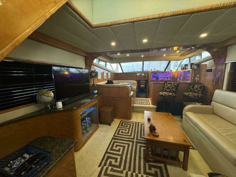 1993 Johnson 56 High Tech Motor Yacht