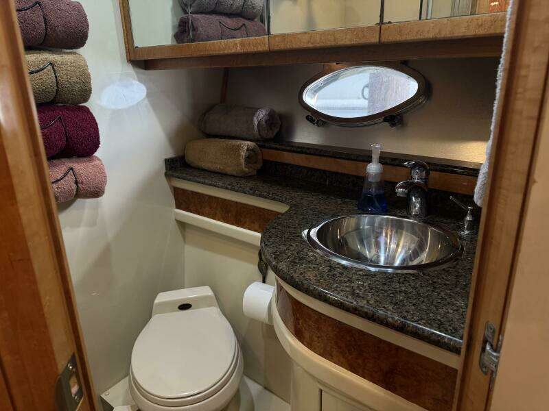 1993 Johnson 56 High Tech Motor Yacht