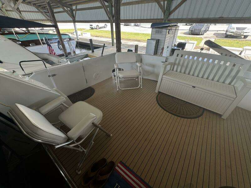 1993 Johnson 56 High Tech Motor Yacht