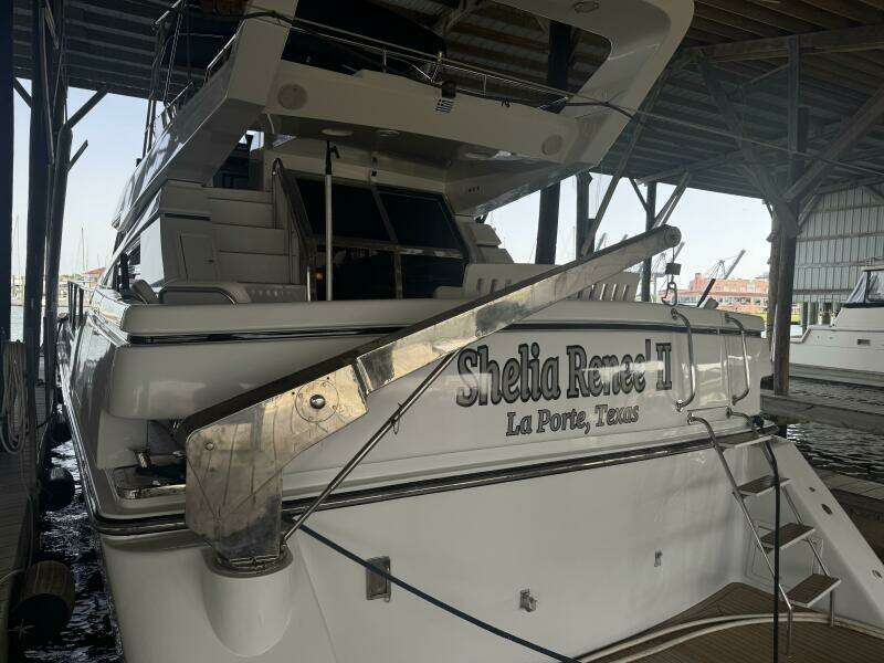 1993 Johnson 56 High Tech Motor Yacht