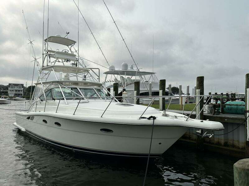 2001 Tiara Yachts 3800 Open
