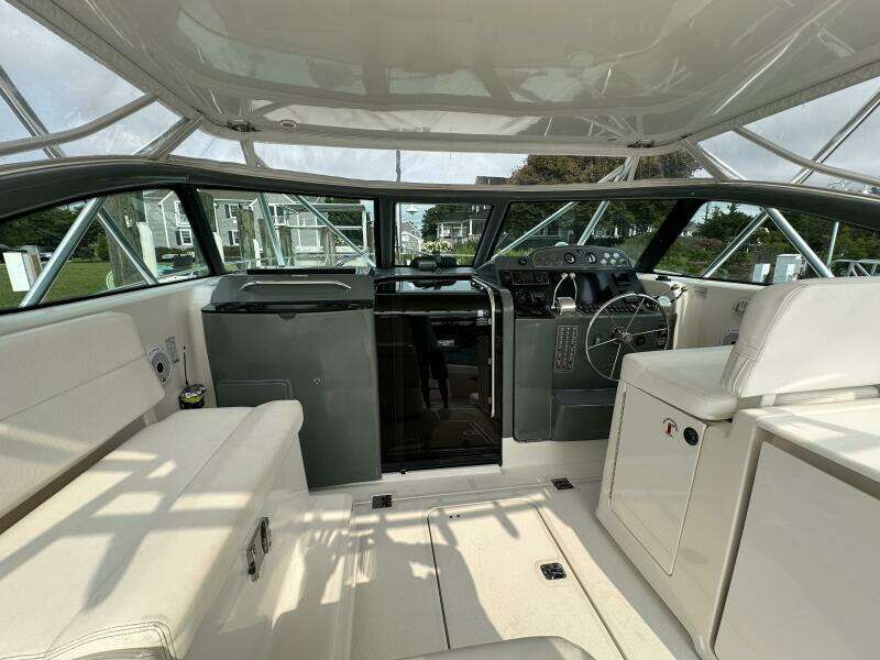 2001 Tiara Yachts 3800 Open