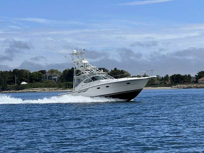2001 Tiara Yachts 3800 Open