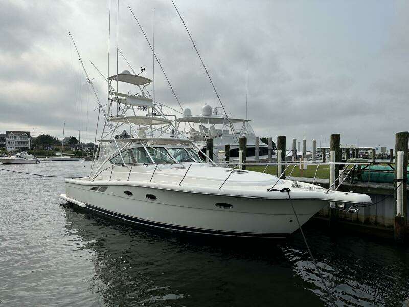 2001 Tiara Yachts 3800 Open