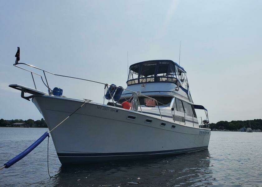 1985 Bayliner 3870 Motoryacht with Flybridge