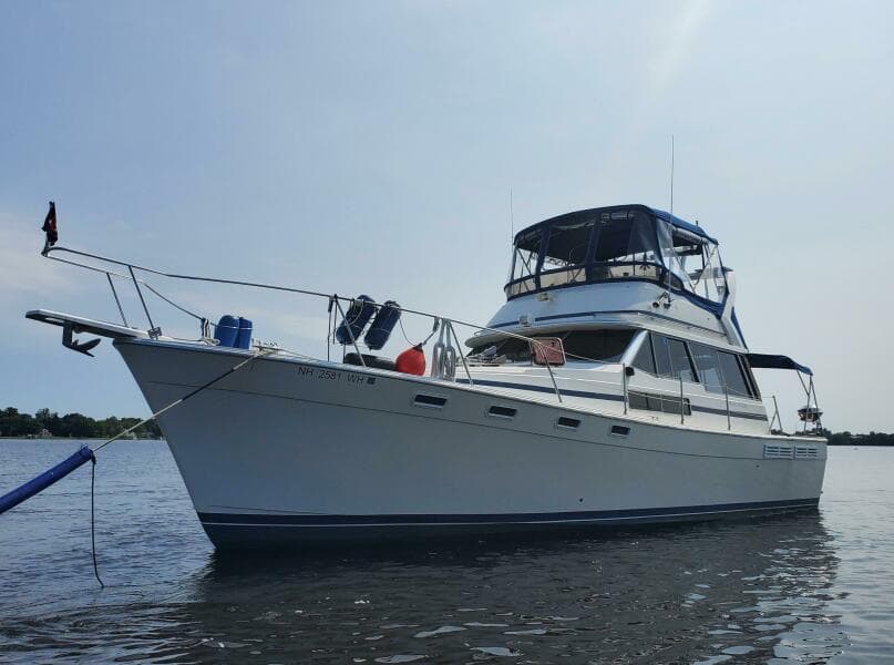 1985 Bayliner 3870 Motoryacht with Flybridge