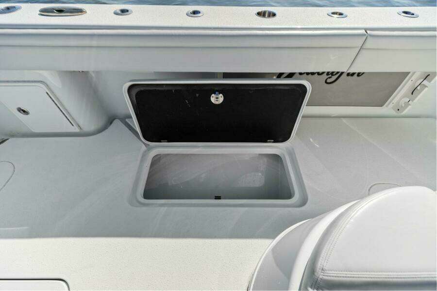 2021 Yellowfin 39 Center Console