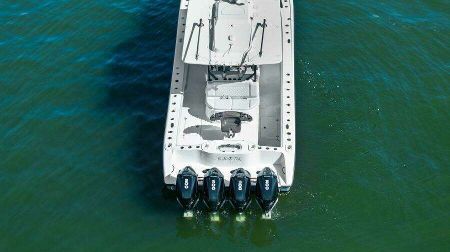 2021 Yellowfin 39 Center Console