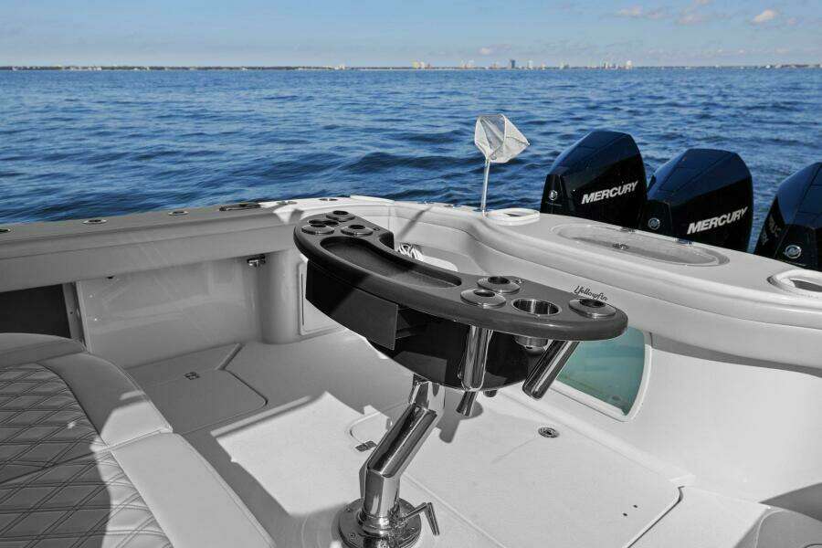 2021 Yellowfin 39 Center Console