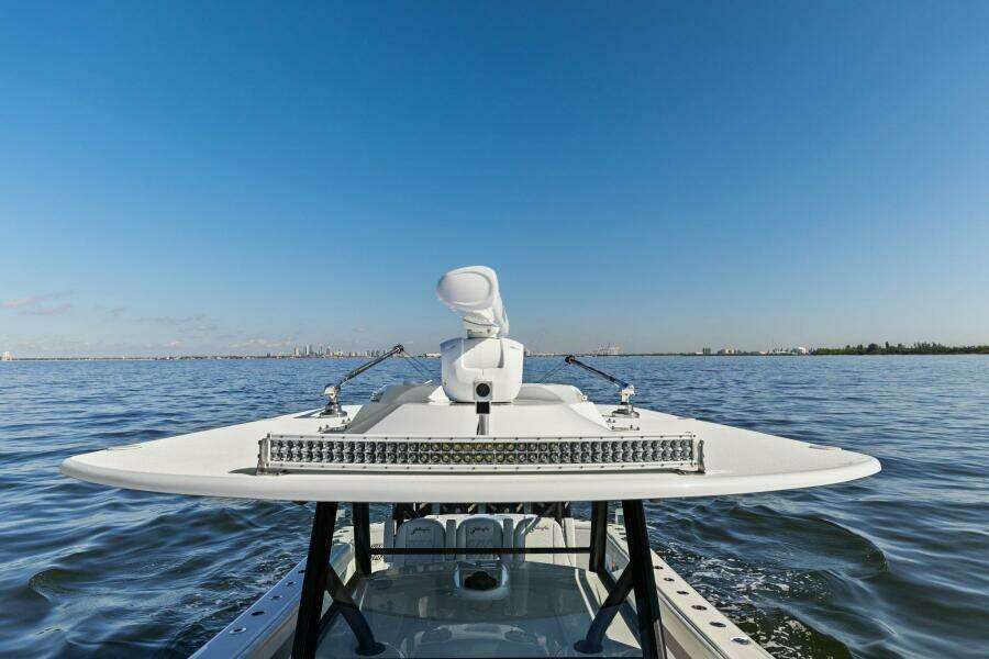 2021 Yellowfin 39 Center Console