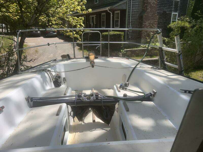 Cockpit Main Traveler