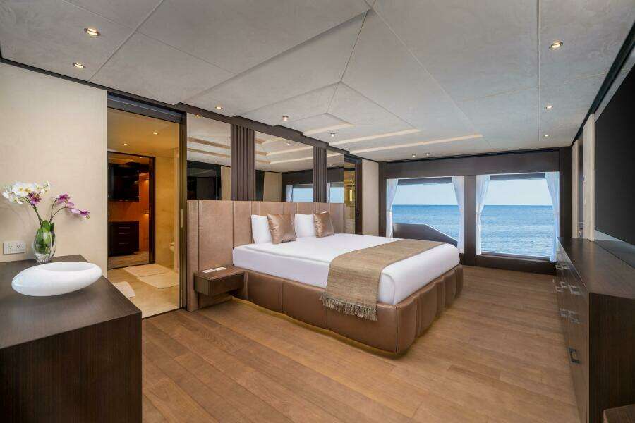 2026 Hargrave E Series Superyachts Division