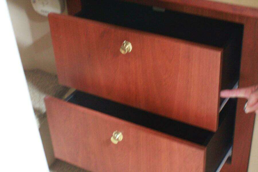 2002 Cruisers Yachts 3672 Express