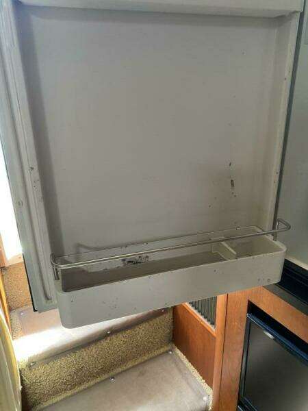 2002 Cruisers Yachts 3672 Express