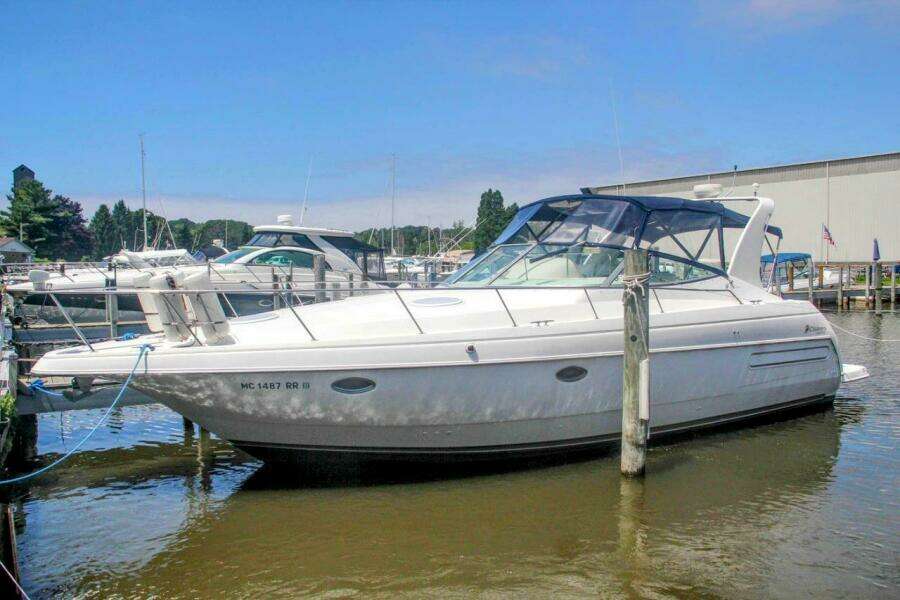 1998 Cruisers Yachts 3575 Esprit