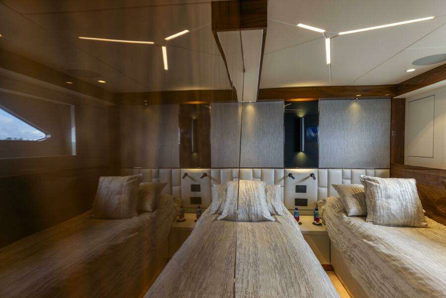 2021 Sunseeker Manhattan