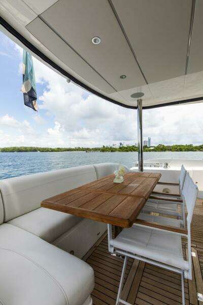 2021 Sunseeker Manhattan