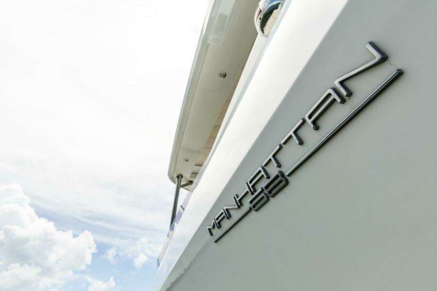 2021 Sunseeker Manhattan