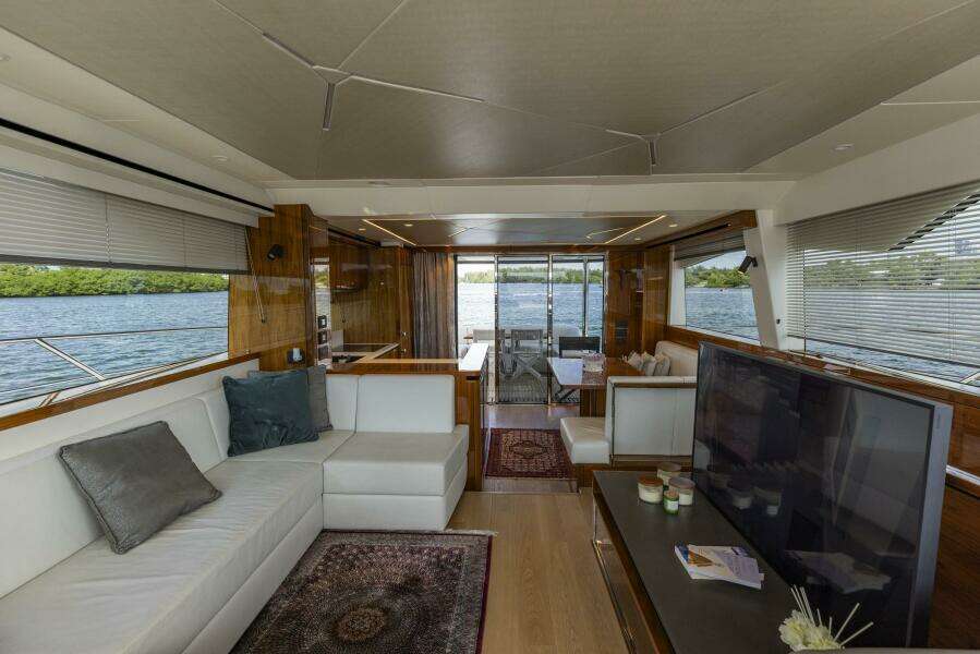 2021 Sunseeker Manhattan