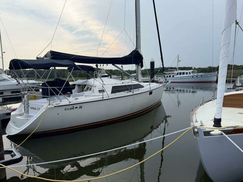 1991 Hunter 36 Vision