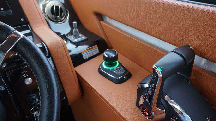 2023 Cruisers Yachts 42 GLS OB