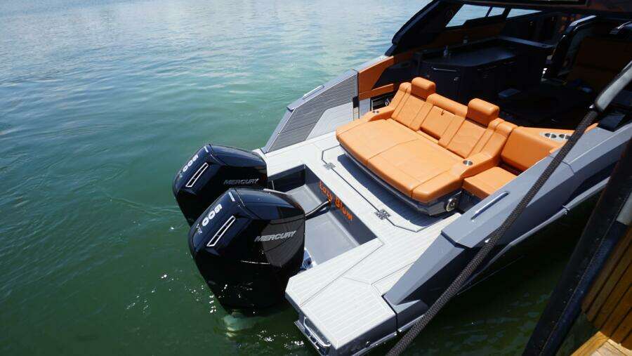 2023 Cruisers Yachts 42 GLS OB