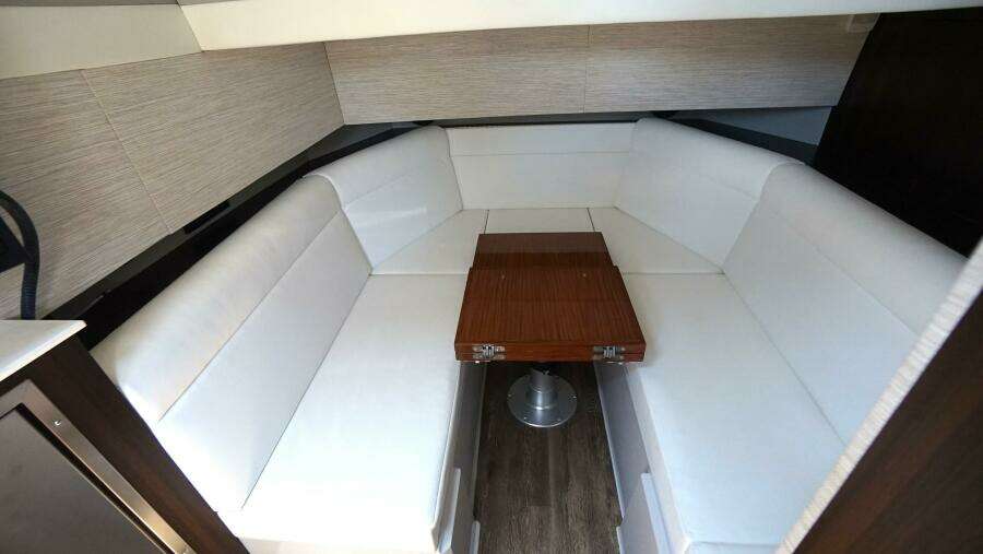 2023 Cruisers Yachts 42 GLS OB