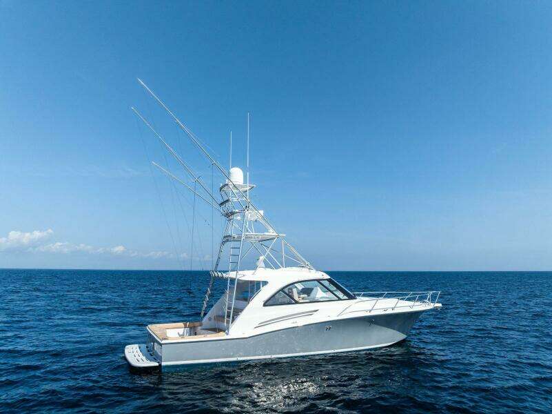 2016 Hatteras 