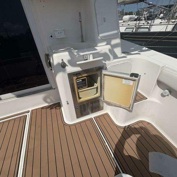 2001 Silverton 42 Convertible