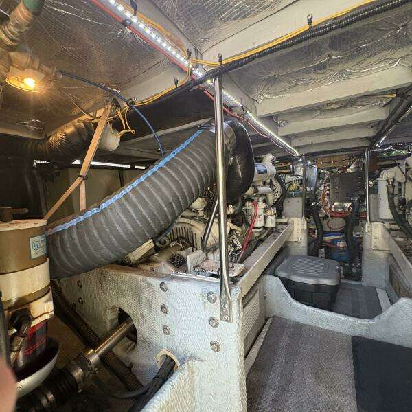 2001 Silverton 42 Convertible