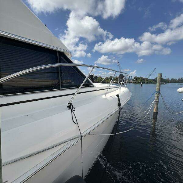 2001 Silverton 42 Convertible