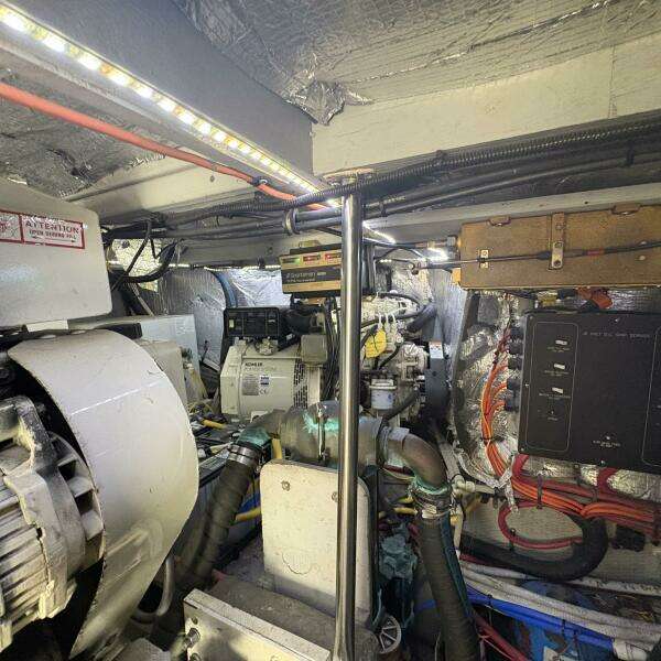 2001 Silverton 42 Convertible