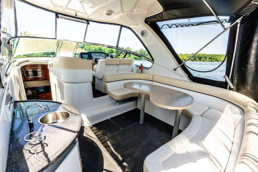 2008 Four Winns V378