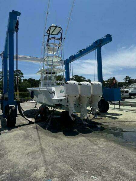 2012 Contender 39 ST