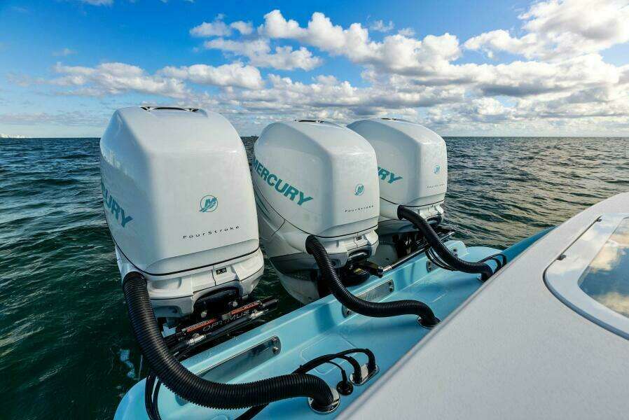 2021 Valhalla Boatworks V-37 Engines