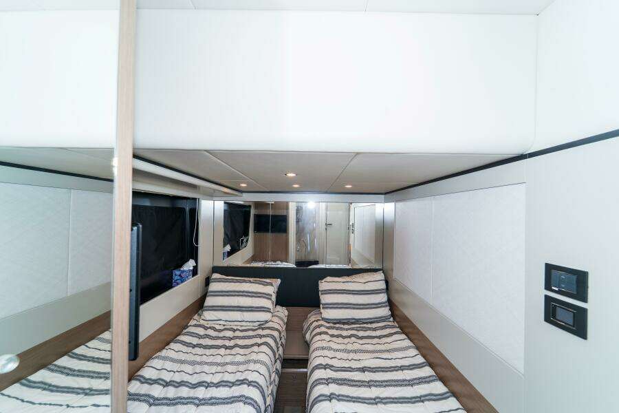 2023 Absolute 62 Fly