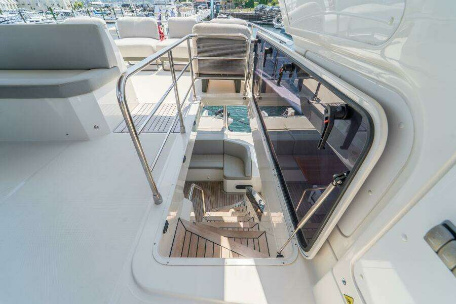 2023 Absolute 62 Fly