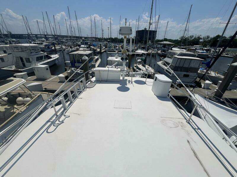 2001 Great Harbour GH47