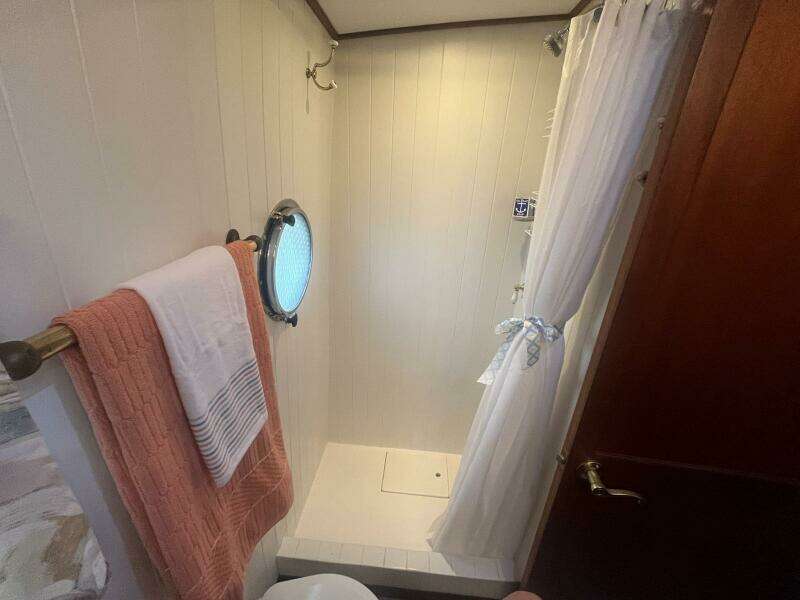 2001 Great Harbour GH47