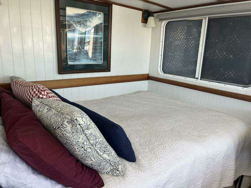 2001 Great Harbour GH47