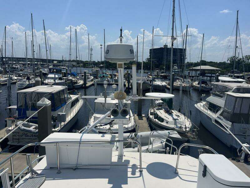 2001 Great Harbour GH47