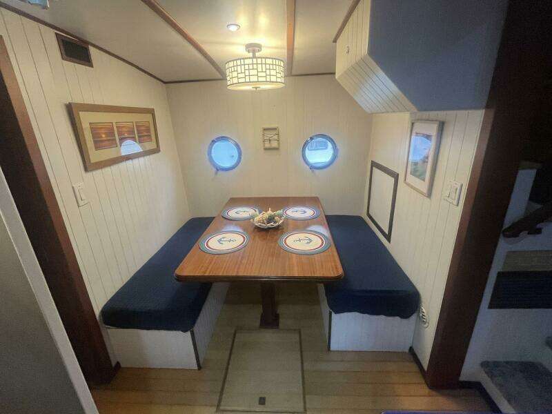 2001 Great Harbour GH47