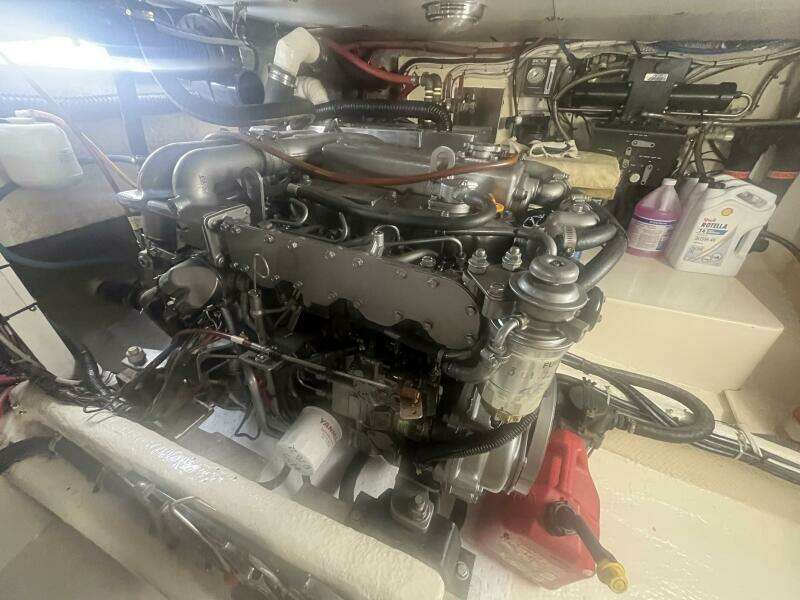 2001 Great Harbour GH47