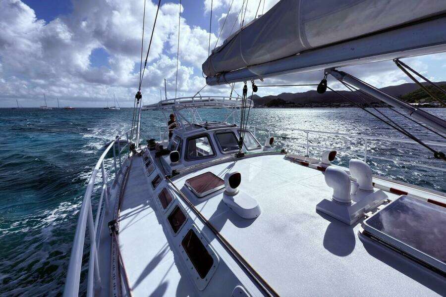 03 Deck Mare Via 52 Caribbean