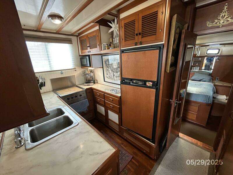 36' Kadey-Krogen galley1