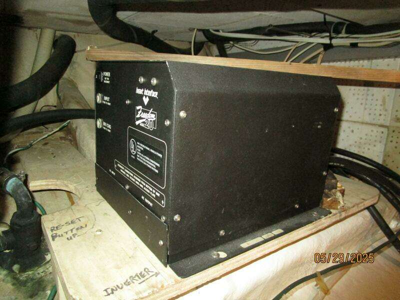 36' Kadey-Krogen inverter